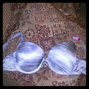 👀Maidenform push up bra👑💎